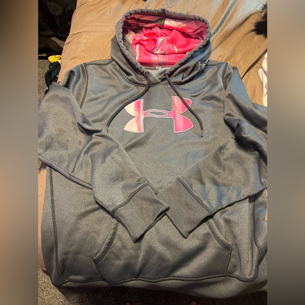 2XL under armour, never worn